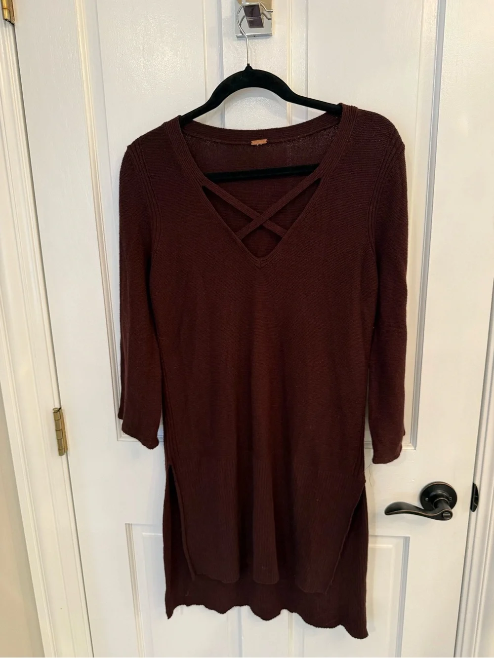 Free People Crisscross V-Neck Long Sleeve Tunic Sweater - Burgundy